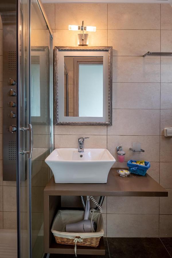 Astypálaia Niriides Luxury Studios מראה חיצוני תמונה